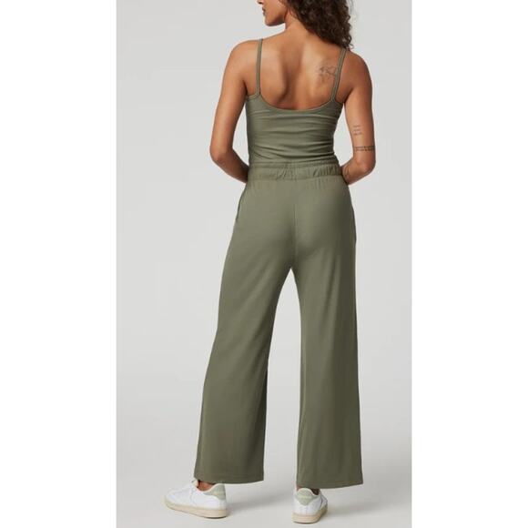 Vuori Pose Henley Jumpsuit in Dark Metal Green Women's Sz. M - Picture 2 of 7